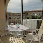 Appartement Lumineux 2P Avec Loggia Et Parking A Sete - Fr-1-338-70