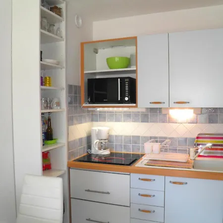 Sete, 2 Pieces, 4 Personnes - Fr-1-338-70 Apartman